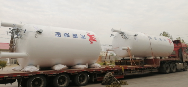 yy易游体育化工储罐发货